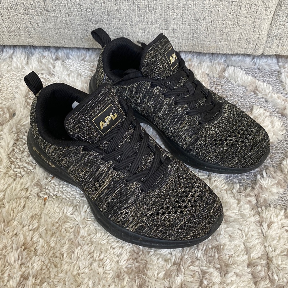 Apl Propelium Blk And Metallic Size 6.5 - image 1